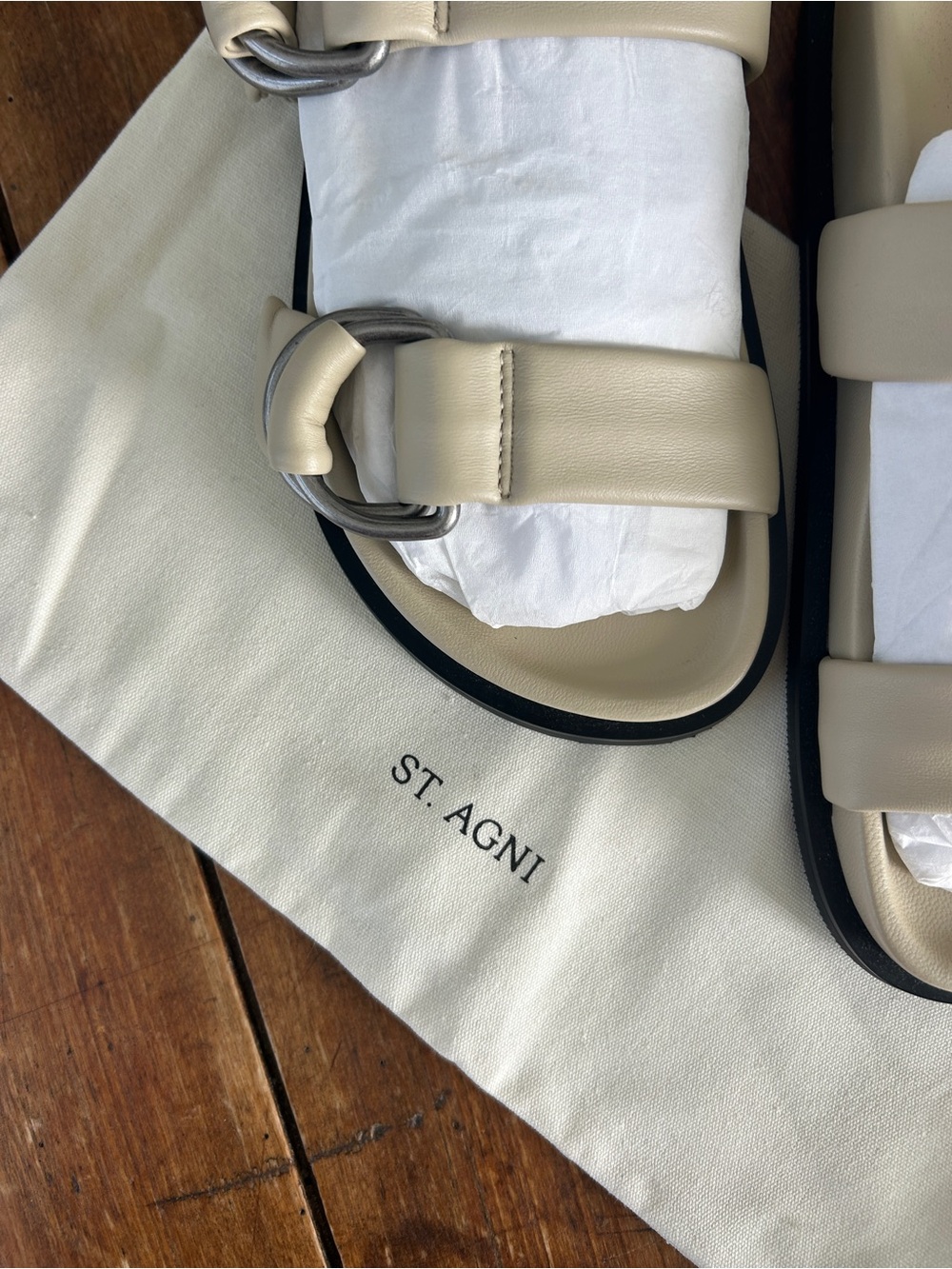 $420 St. Agni Leather Ring Detail Slide Sandals 7.5 38 Womens Ecru - Picture 2 of 5